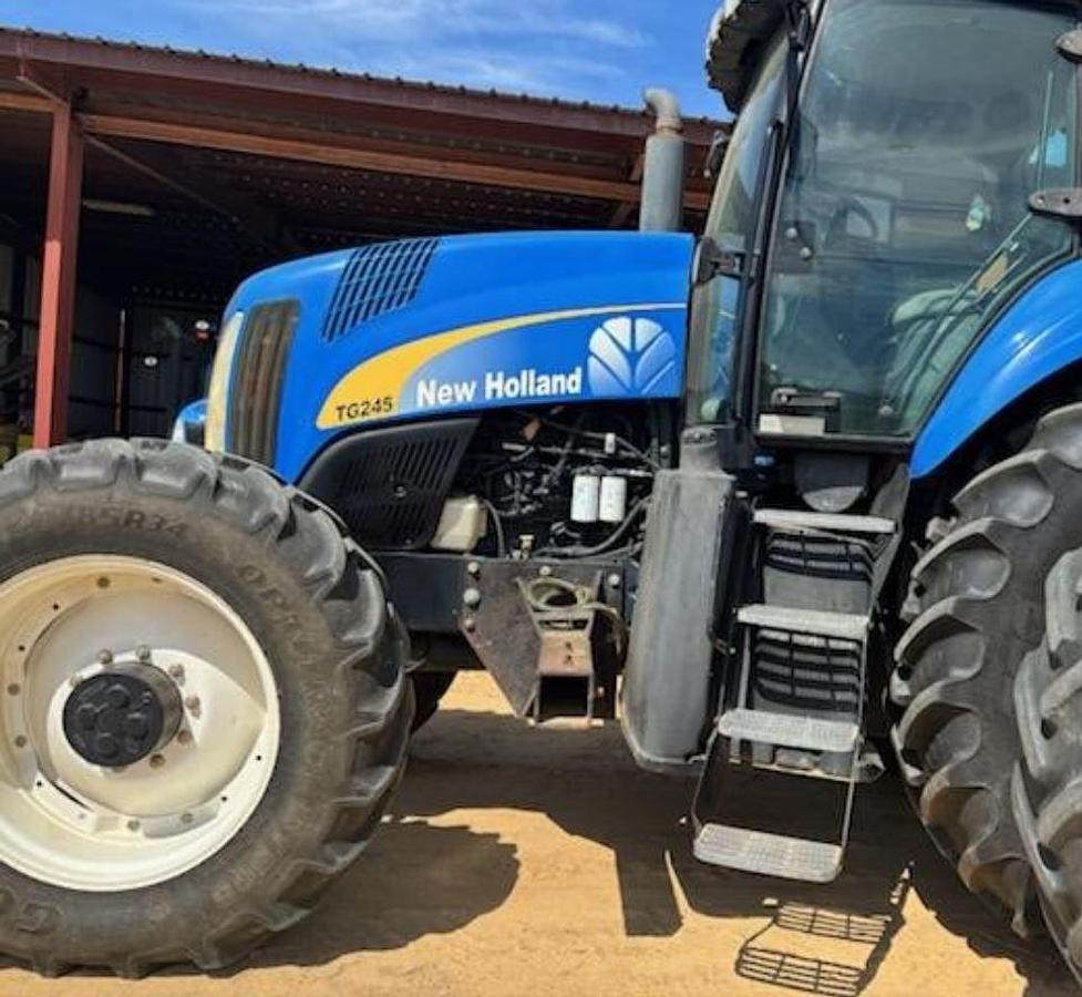 Used 2007 NEW HOLLAND  TG245