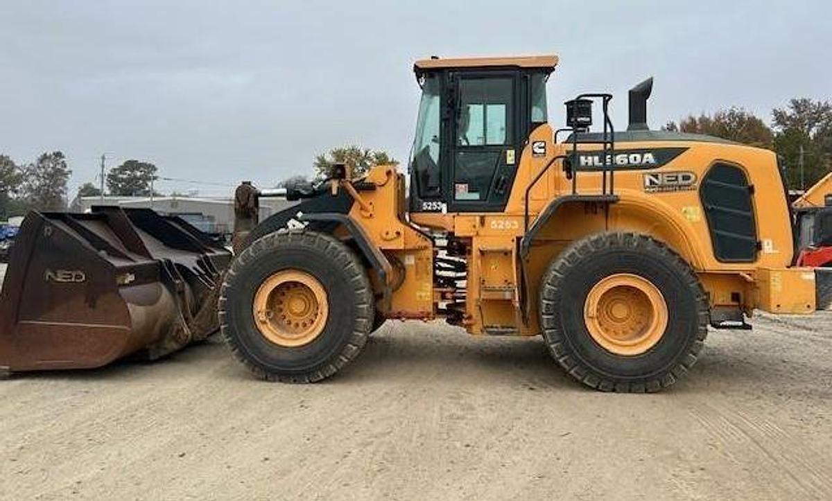 Used 2022 Hyundai HL960A