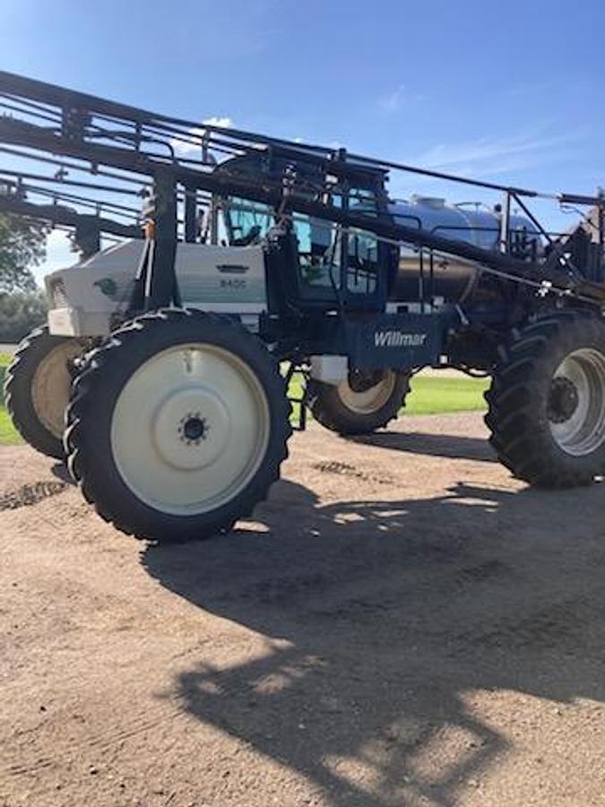 Used 1998 Willmar Eagle 8400 Sprayer