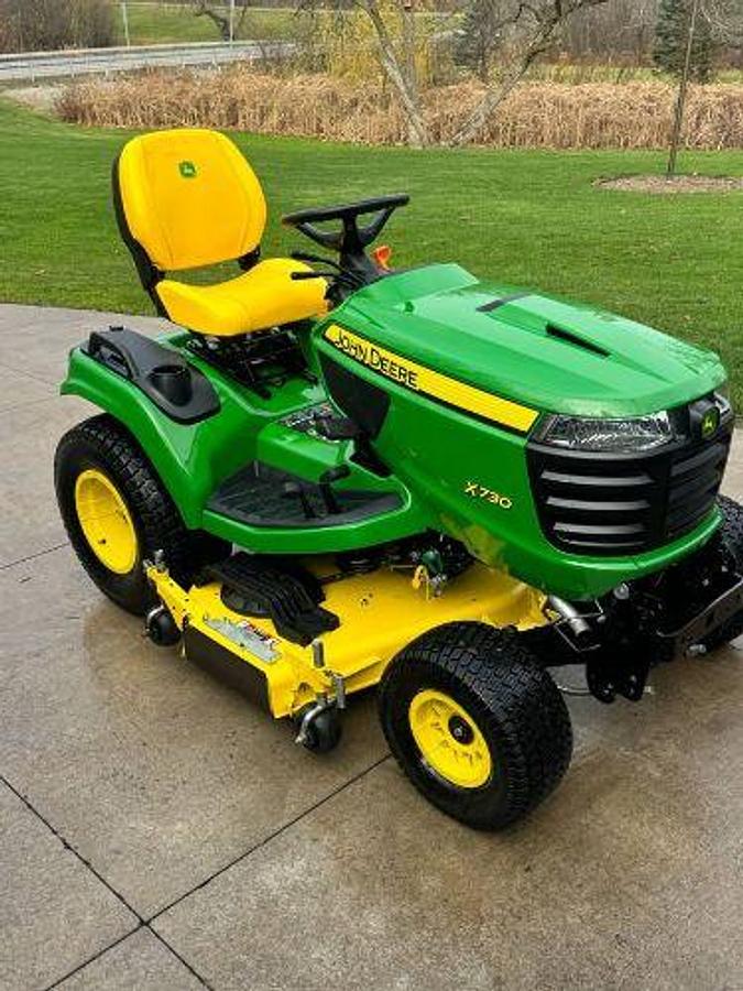 Used 2023 JOHN DEERE X730