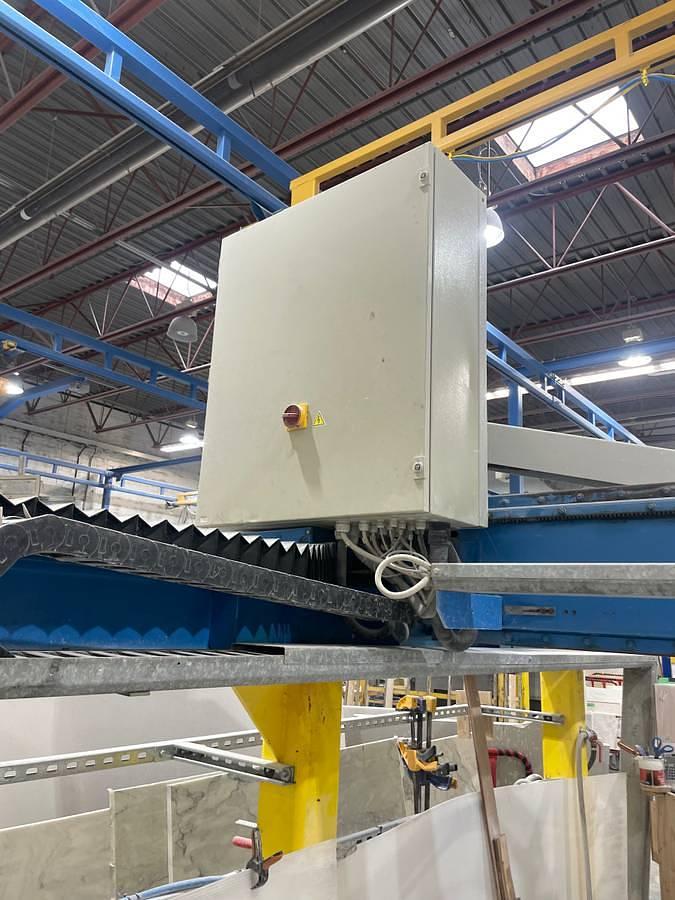 Used 2003 Space Denver Bridge Saw