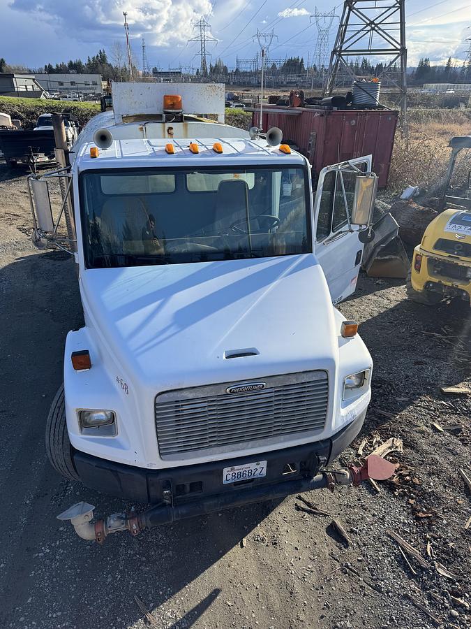Used 1999 Freightliner Water Truck