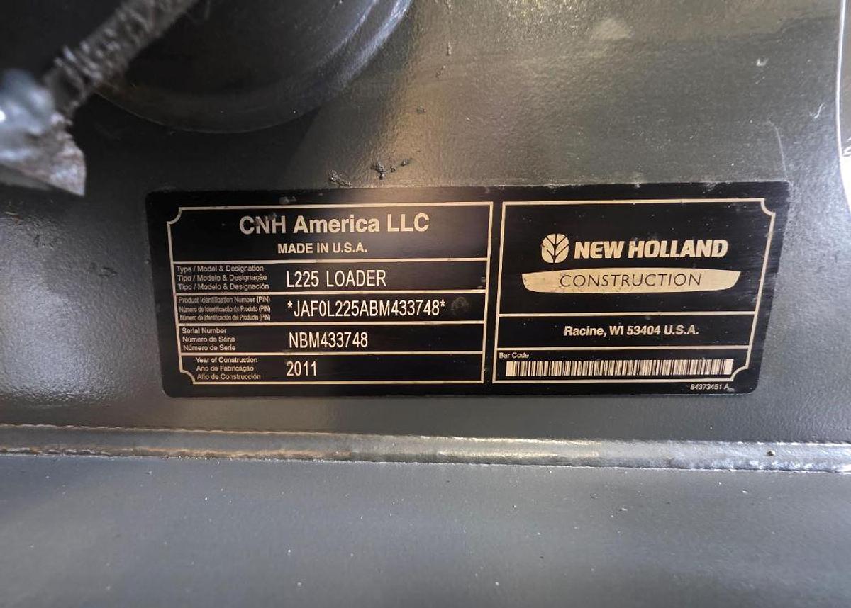 Used 2011 New Holland L225