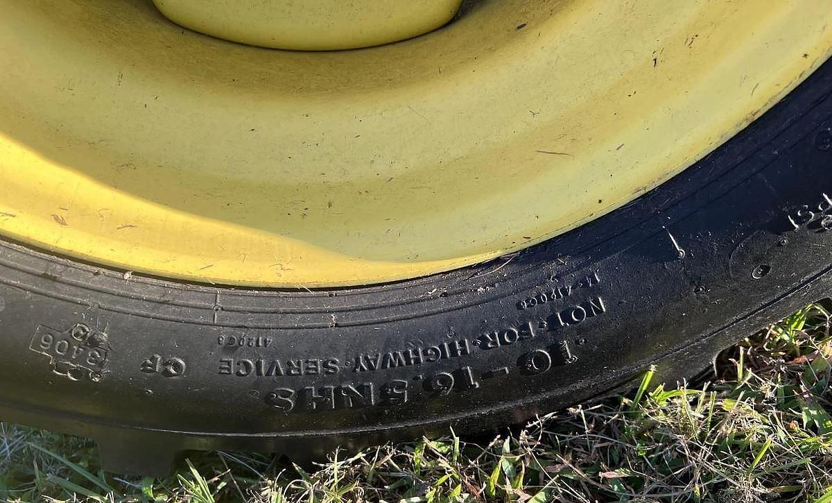 Used 2007 John Deere 4320