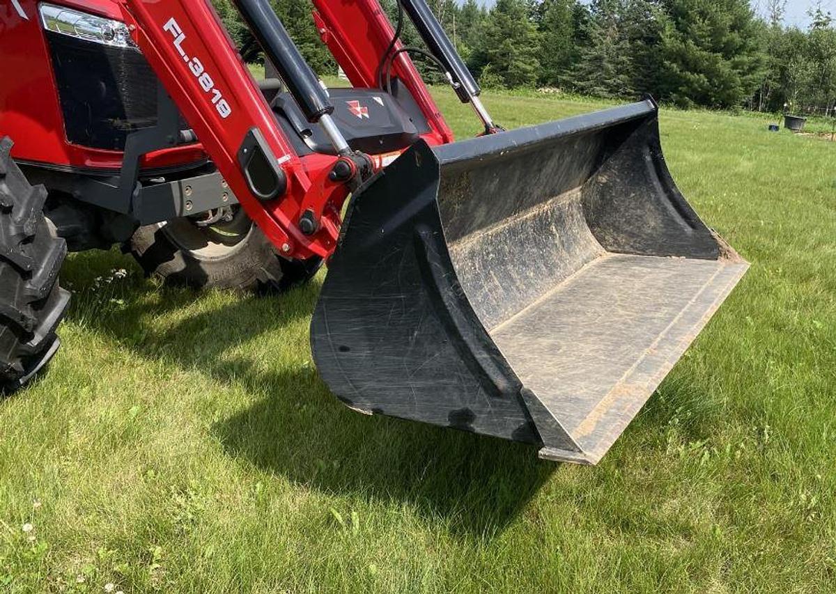 Used 2020 MASSEY FERGUSON 5711