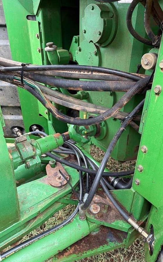 Used 1992 JOHN DEERE 8760 Tractor