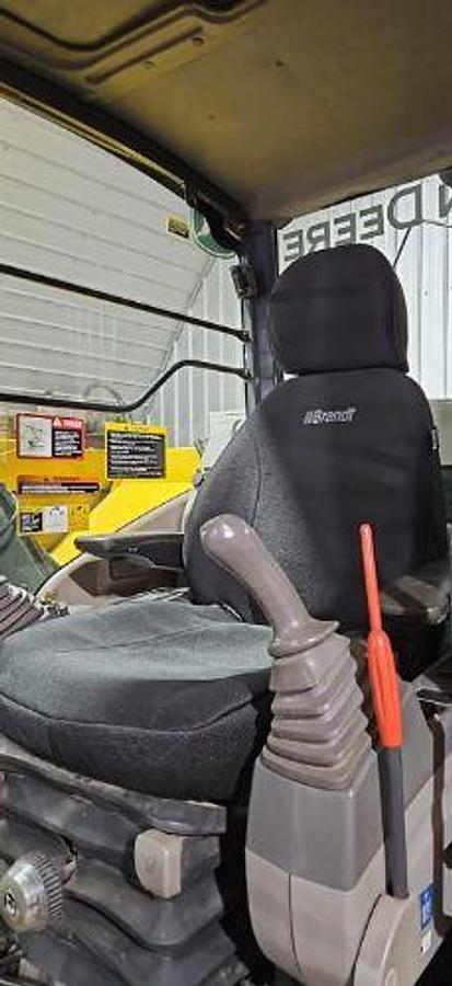 Used 2012 DEERE 135D