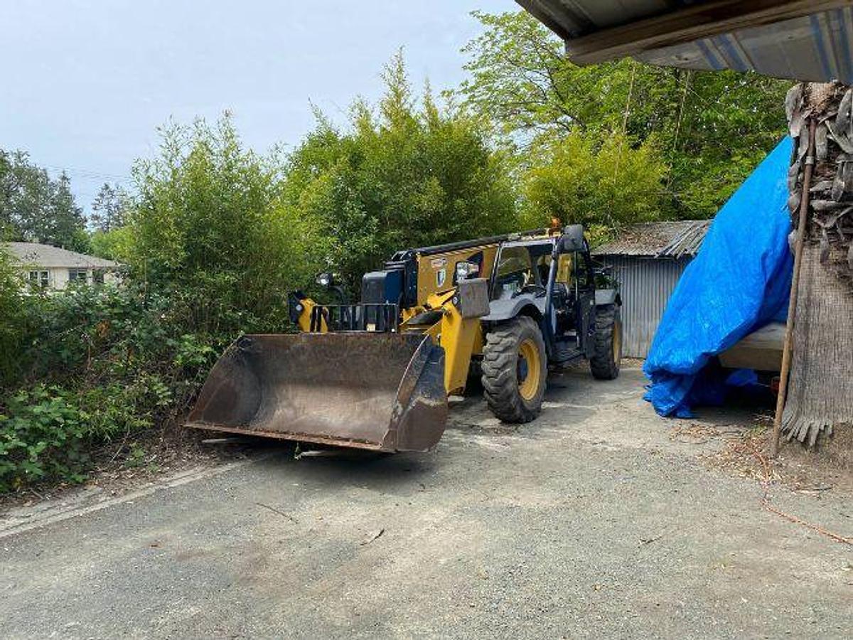 Used 2016 CATERPILLAR TL642D