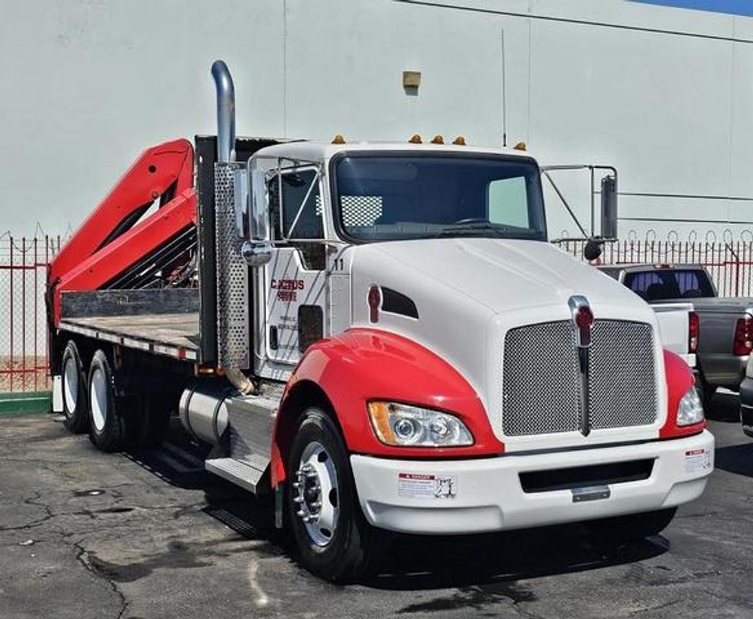 Used 2017 Palfinger PK15500 Mounted on a 2017 Kenworth T370