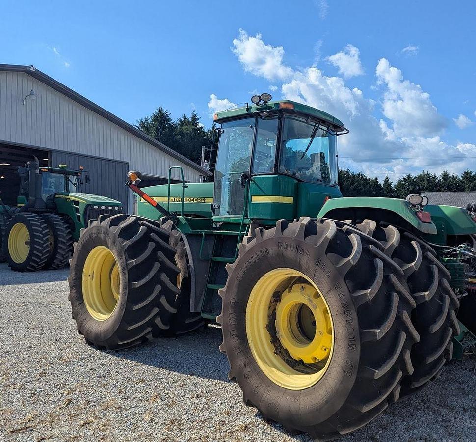 Used 2001 JOHN DEERE 9400 Tractor