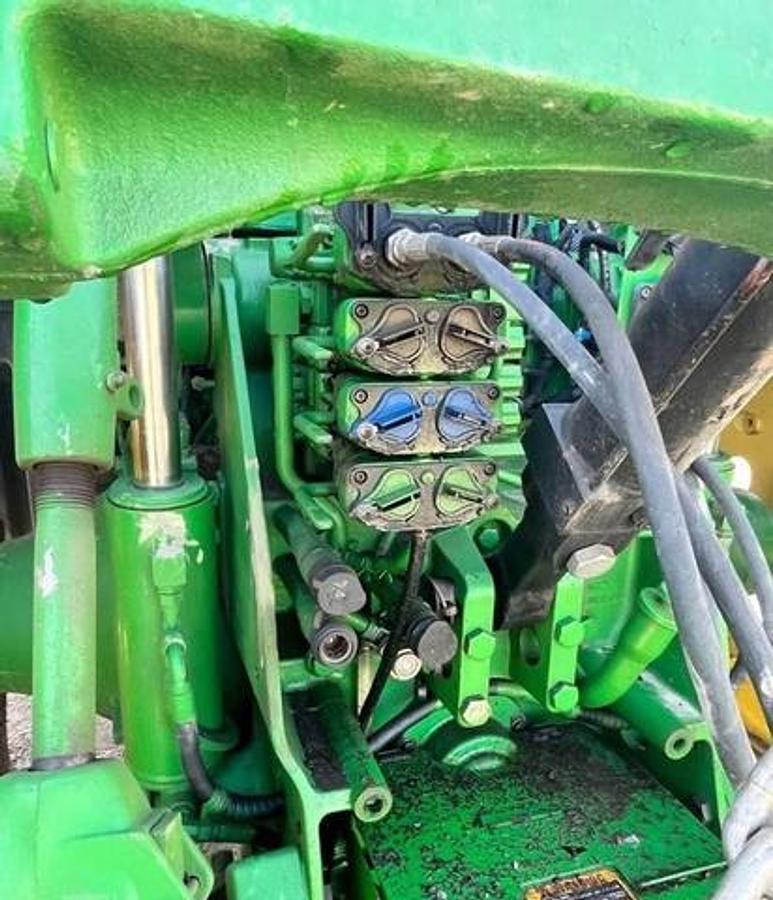 Used 2012 John Deere 8285R