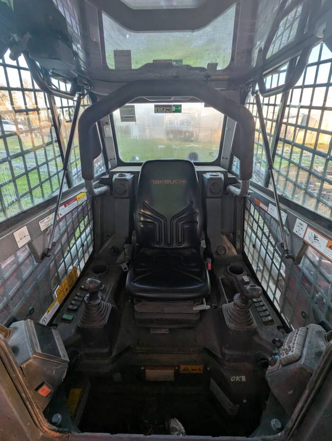 Used 2022 TAKEUCHI TL12R2 TRACK SKID STEER