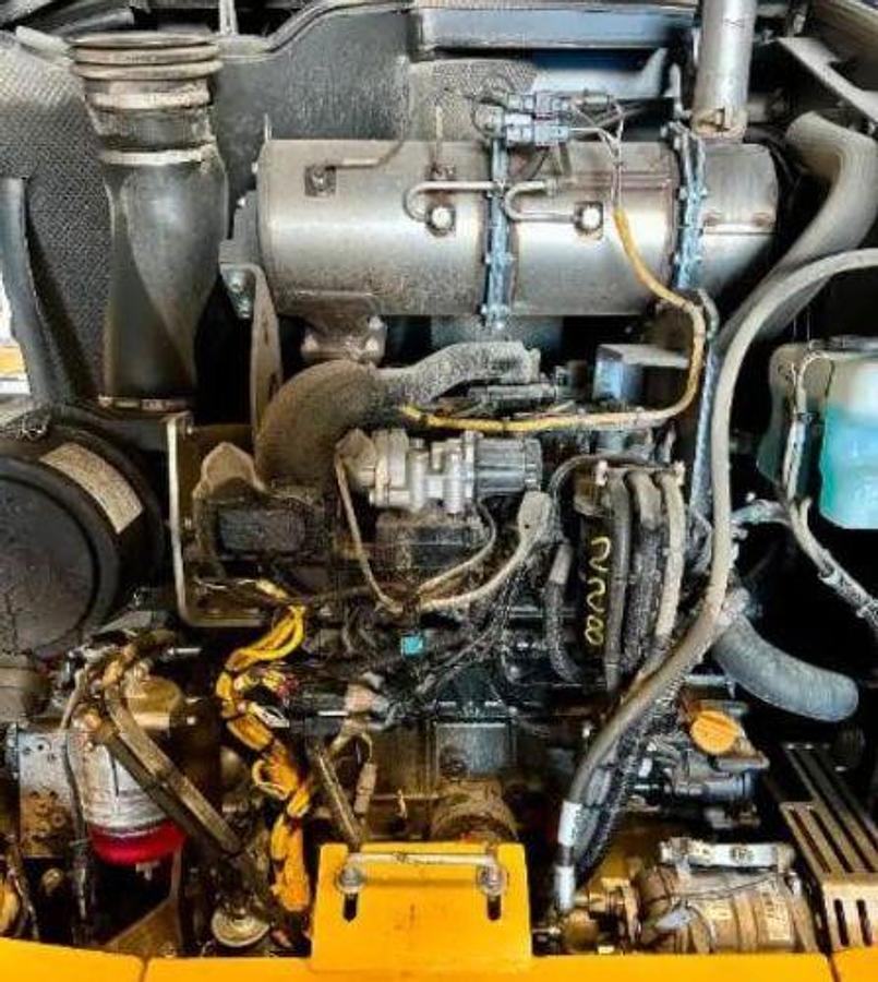 Used 2024 JOHN DEERE 244 P Tier