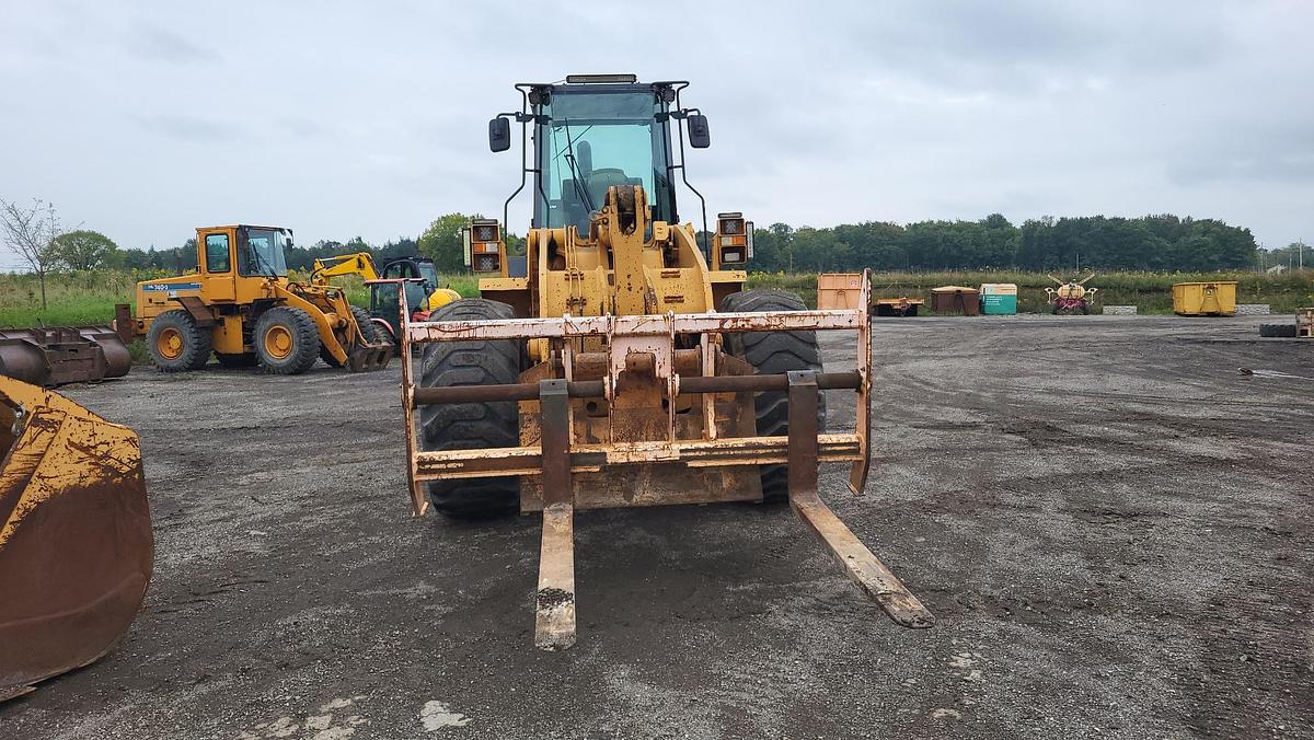 Used 2001 Case 821C Wheel Loader