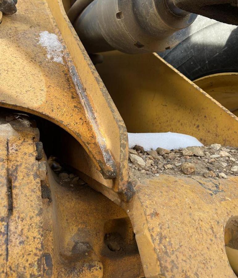 Used 2014 Deere 624K