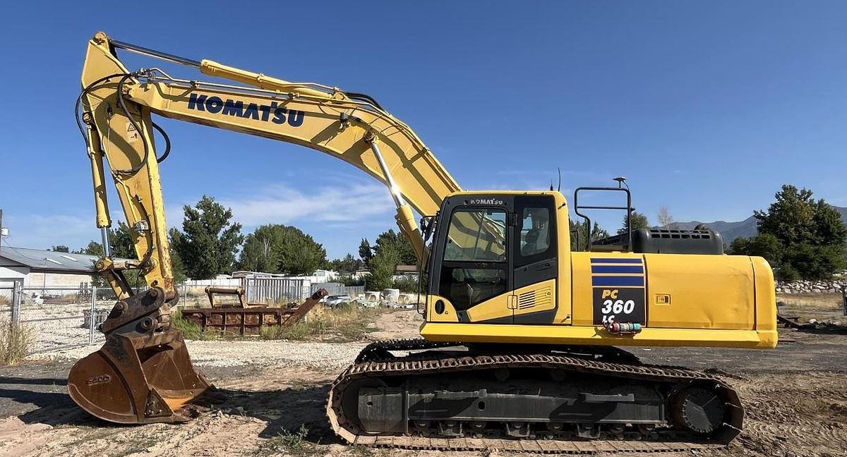 Used 2014 KOMATSU PC360LC-10