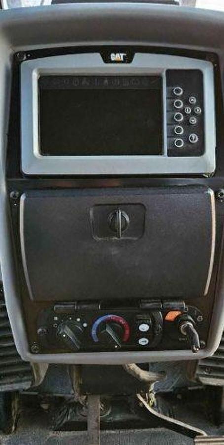 Used 2019 CATERPILLAR D6N LGP