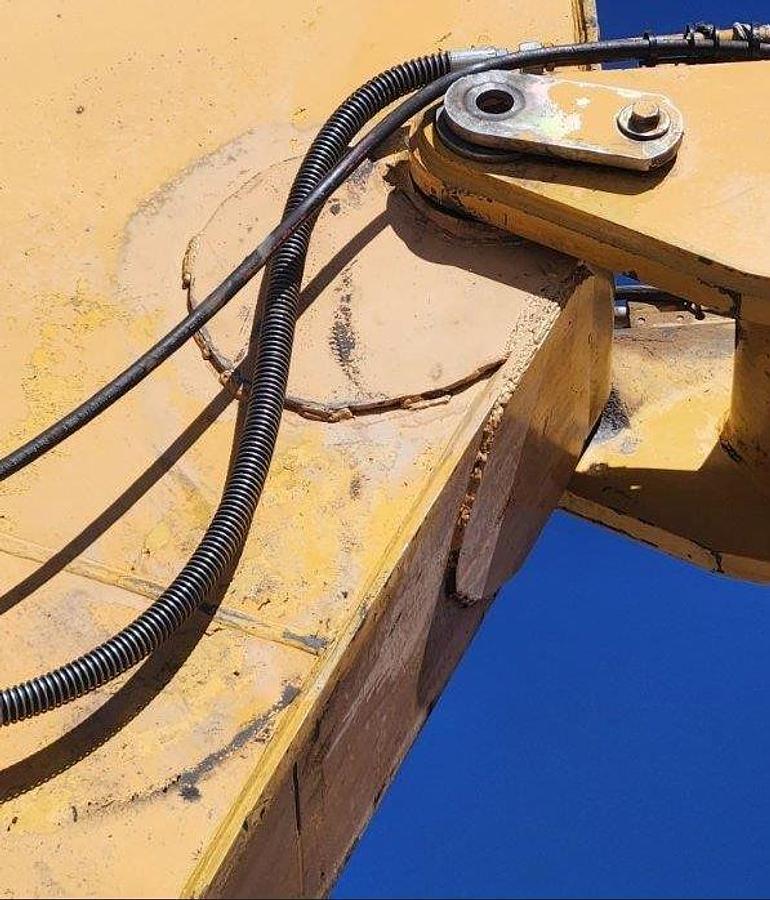 Used 2009 Caterpillar 325dl