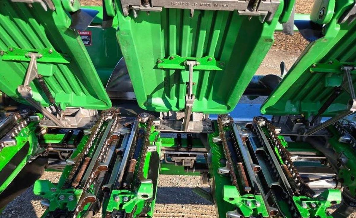 Used 2020 JOHN DEERE 708C