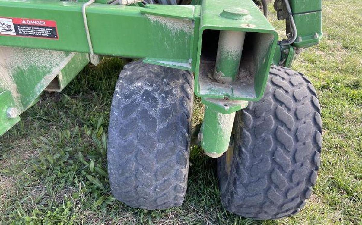 Used 2007 JOHN DEERE 1690 CCS