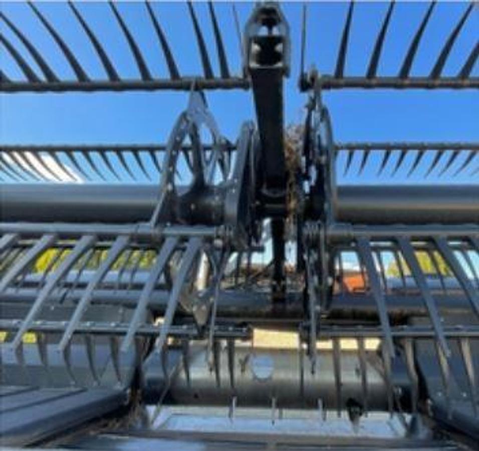 Used 2019 MacDon FD140 Flex Draper