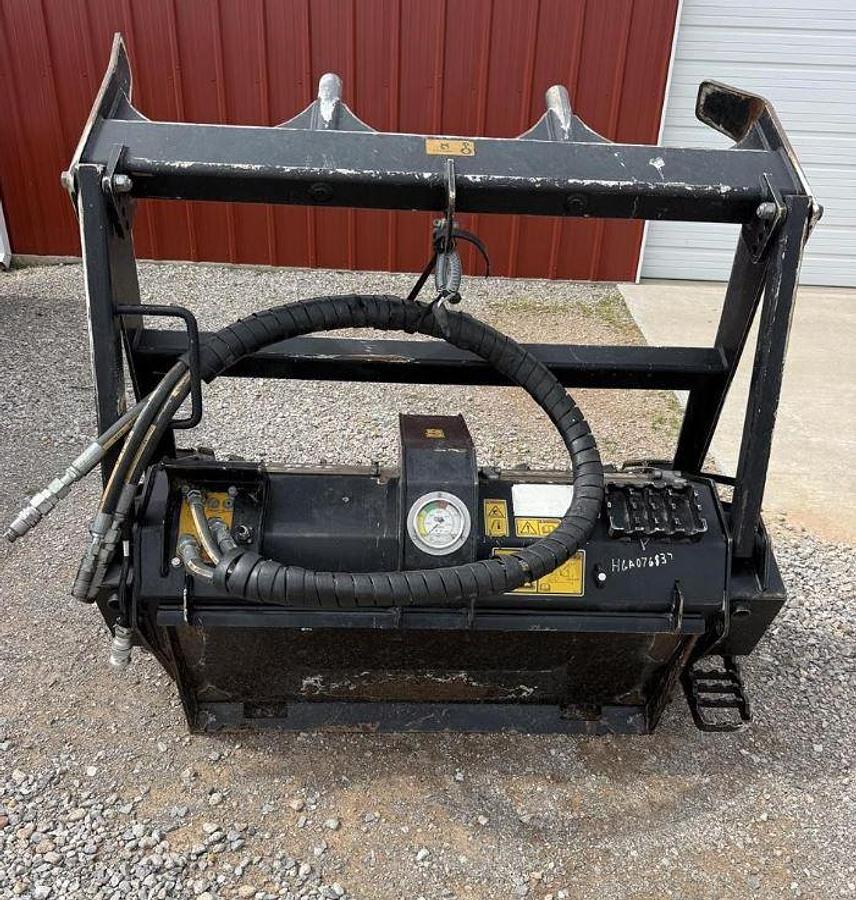 Used 2022 Caterpillar Hm112