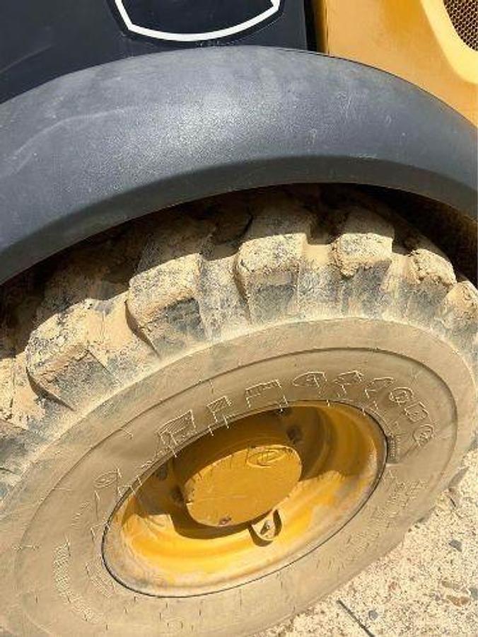 Used 2015 JOHN DEERE 304K