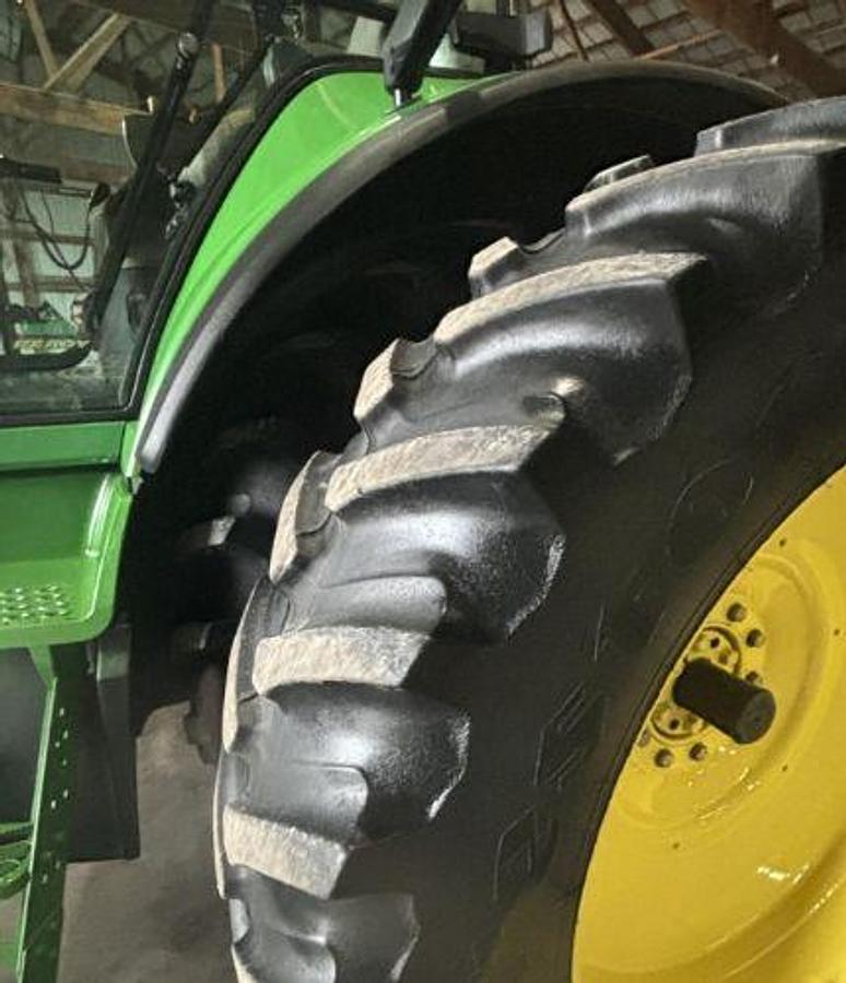 Used 2002 John Deere 8320