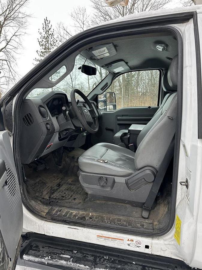 Used 2012 ALTEC AT200A MOUNTED ON 2012 FORD F450 SD