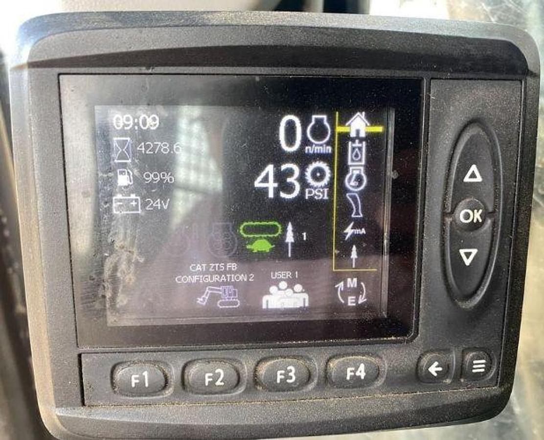 Used 2018 CATERPILLAR 521B