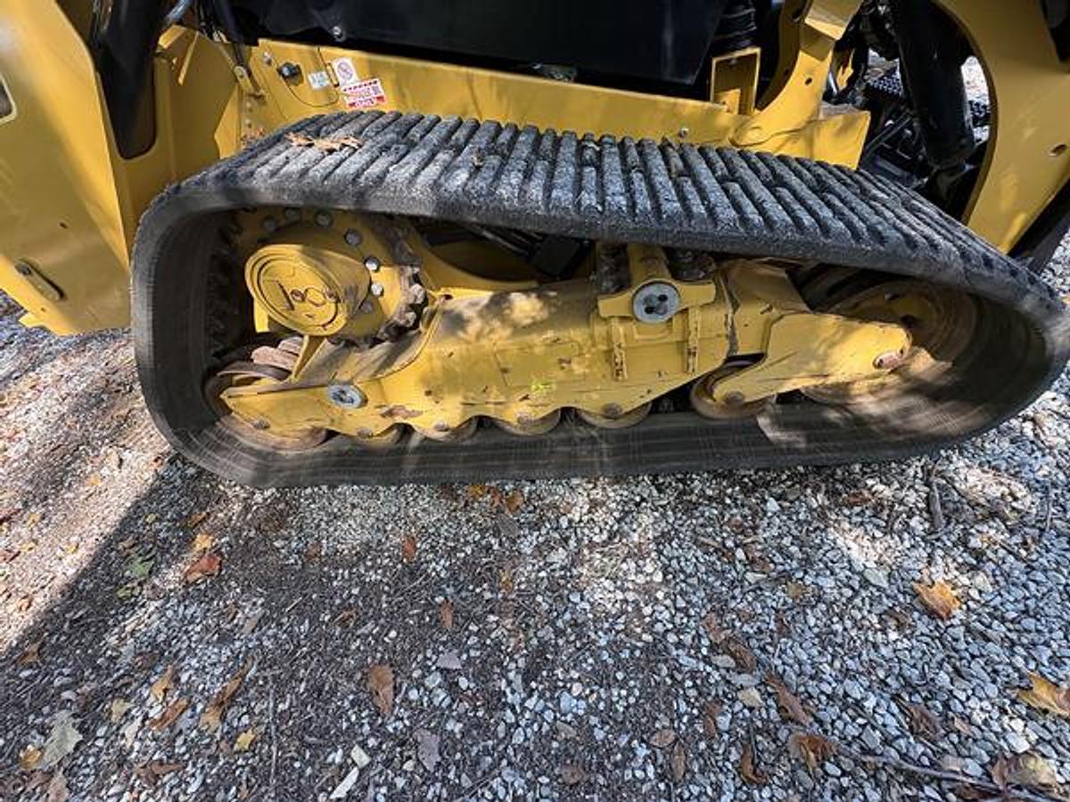 Used 2023 Caterpillar 289D3