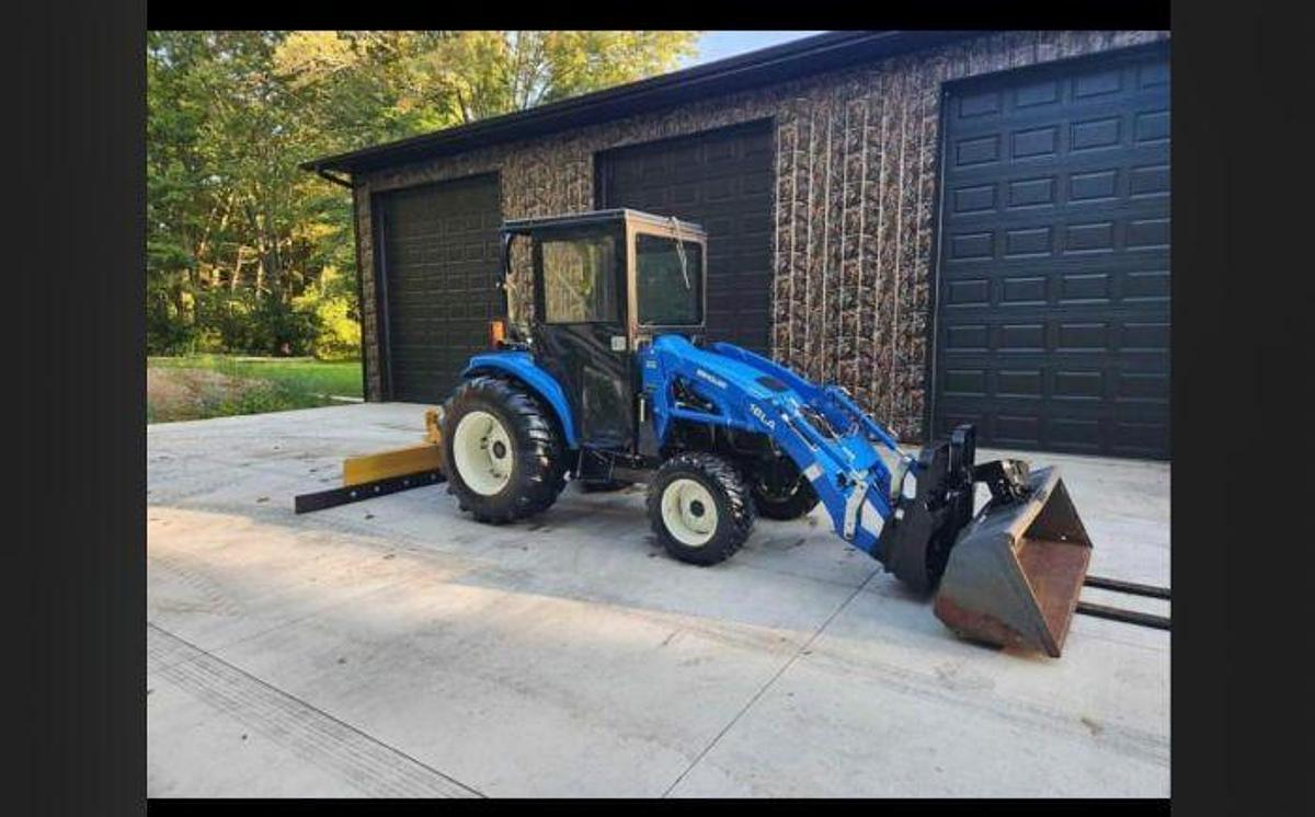 Used 2003 NEW HOLLAND TC35