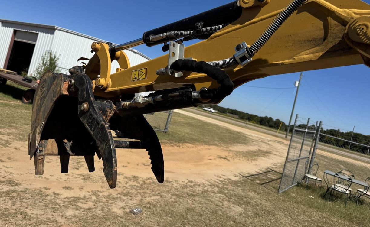 Used 2023 Caterpillar 302 CR