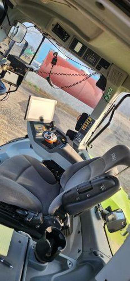 Used 2020 CLAAS Axion 940