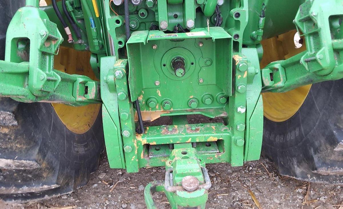 Used 2011 John Deere 7260R Tractor