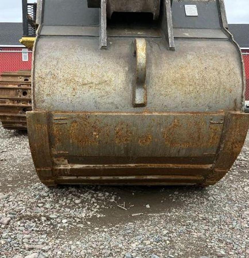 Used 2017 KOMATSU PC240 LC 11