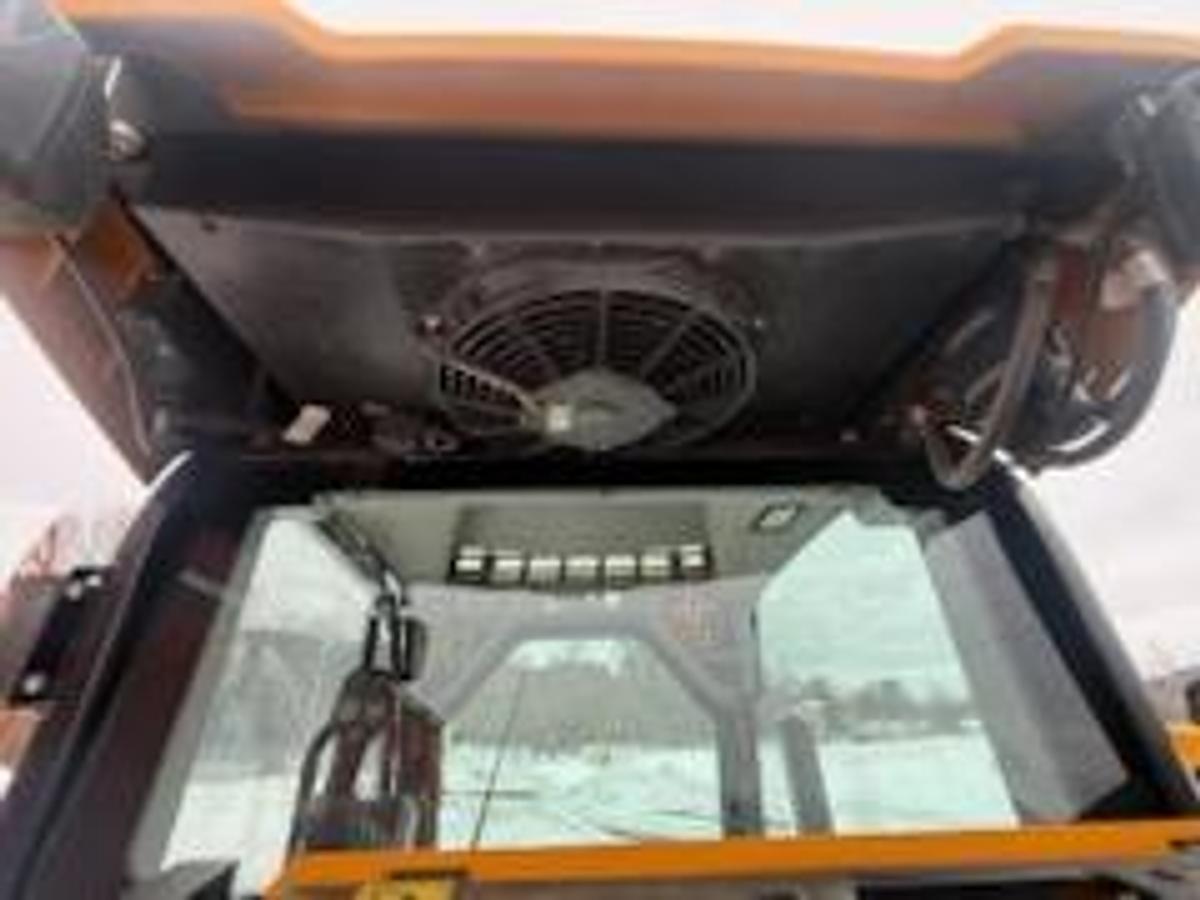 Used 2022 JCB 270T Compact Track Loader