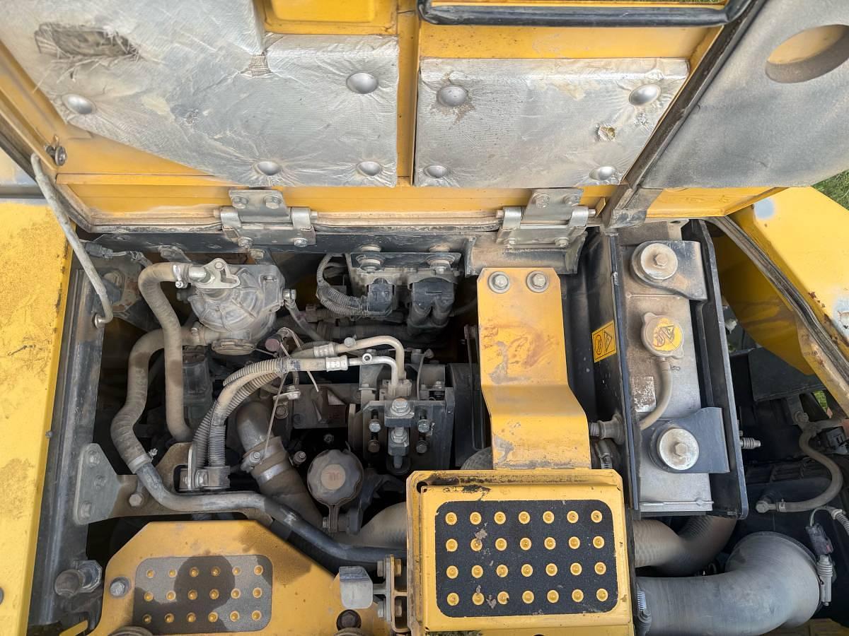 Used 2015 Komatsu PC138US-10