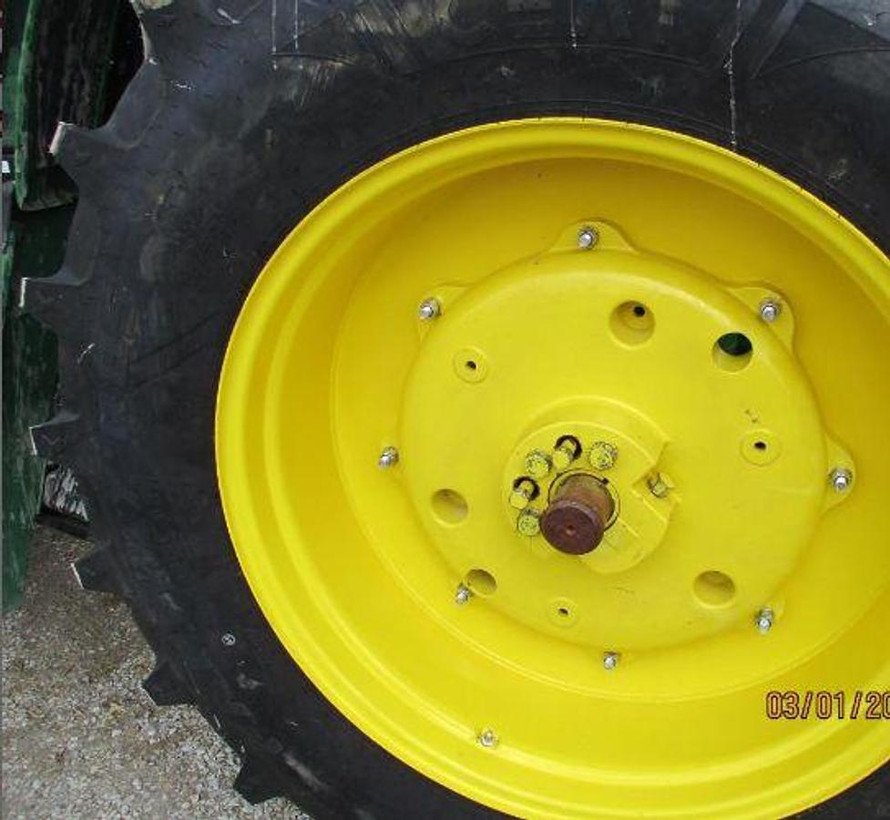 Used 2017 JOHN DEERE 6110M