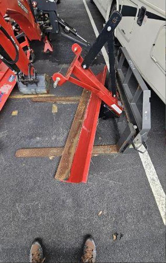 Used 2019 Branson 4520R