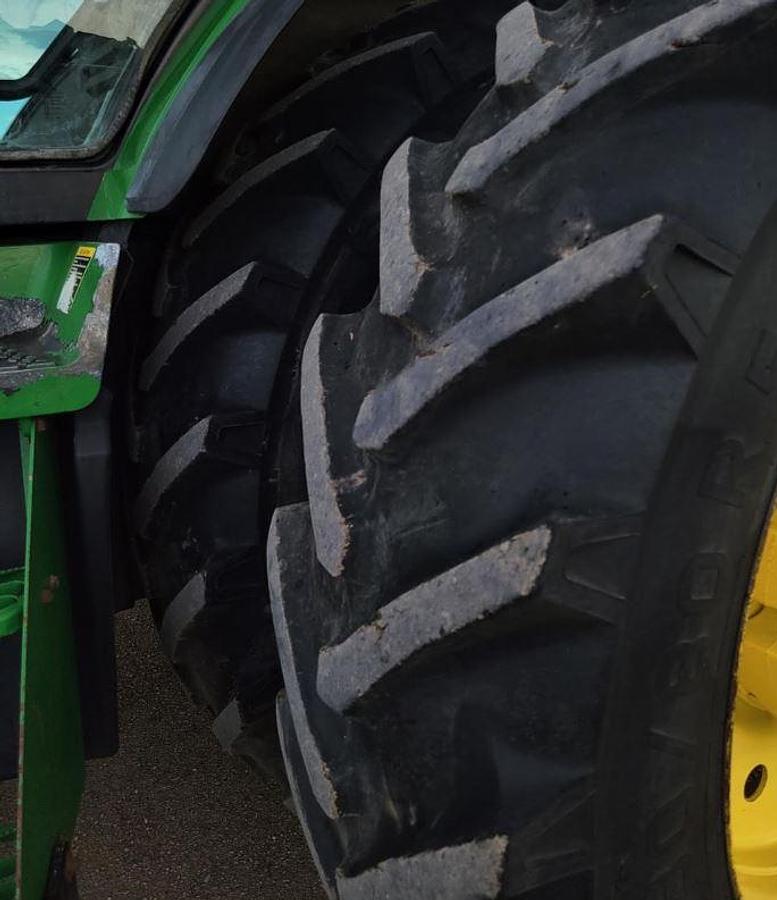 Used 2013 JOHN DEERE 8335R Tractor