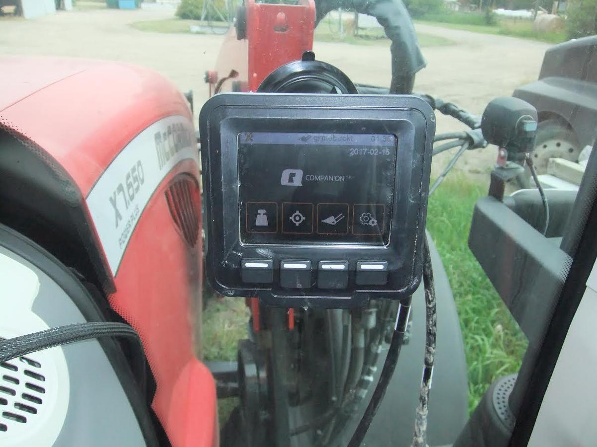 Used 2020 McCormick X7.650 Tractor with Loader