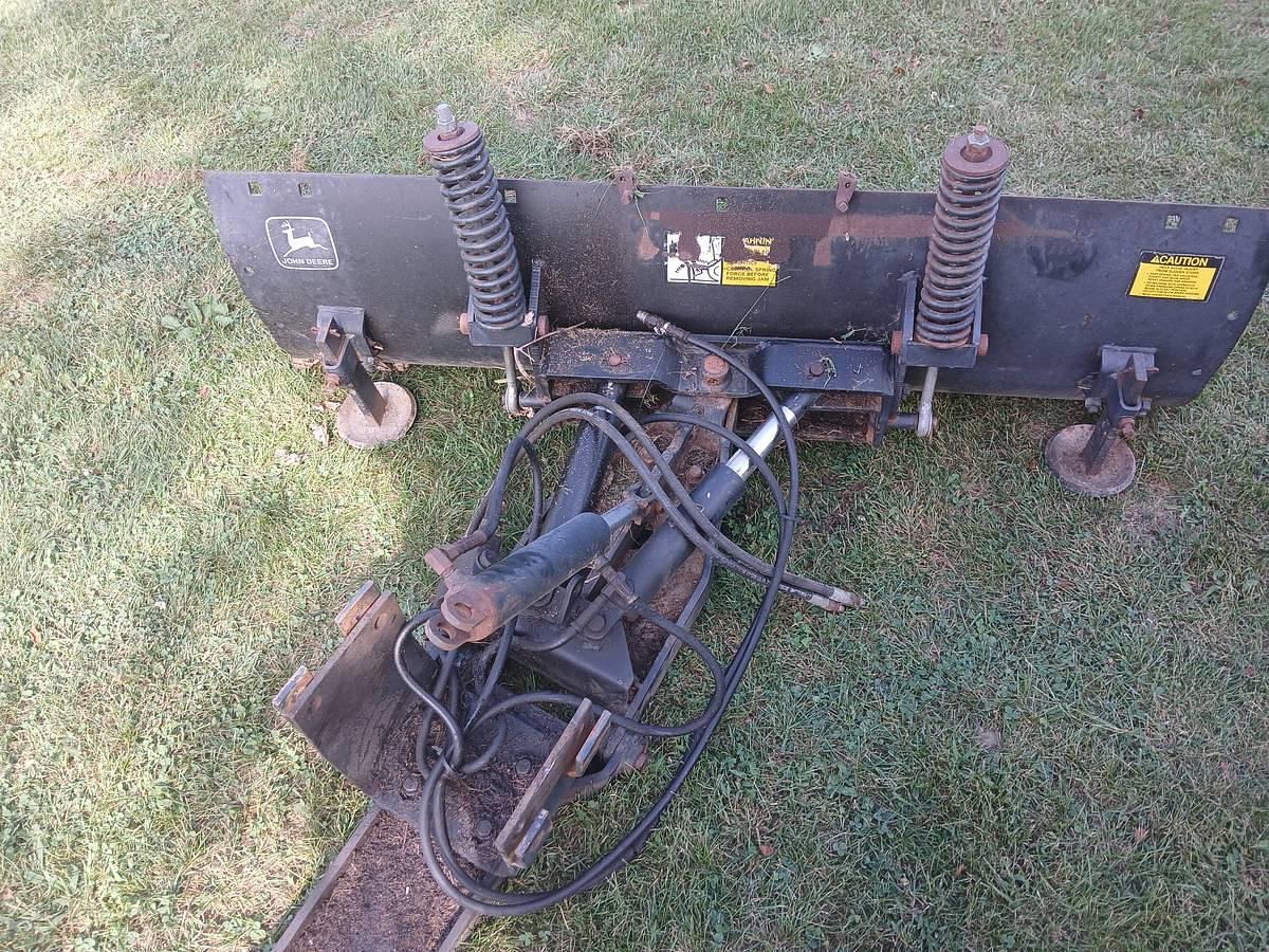 Used 1995 John Deere 955 Tractor