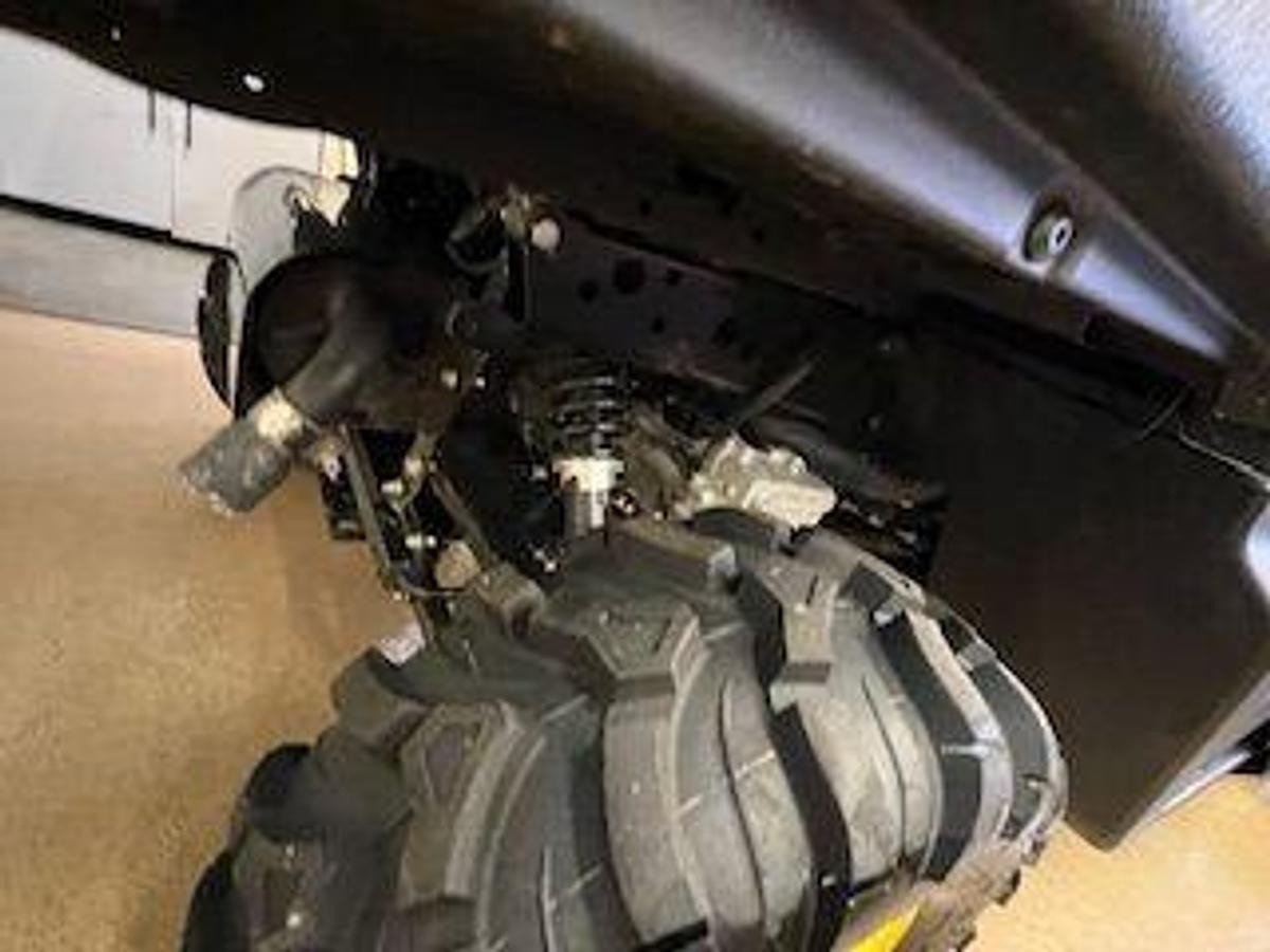 Used 2018 JOHN DEERE XUV835M