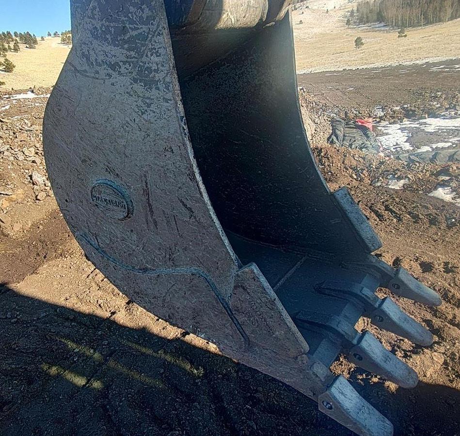 Used 2012 Case 590SN Loader