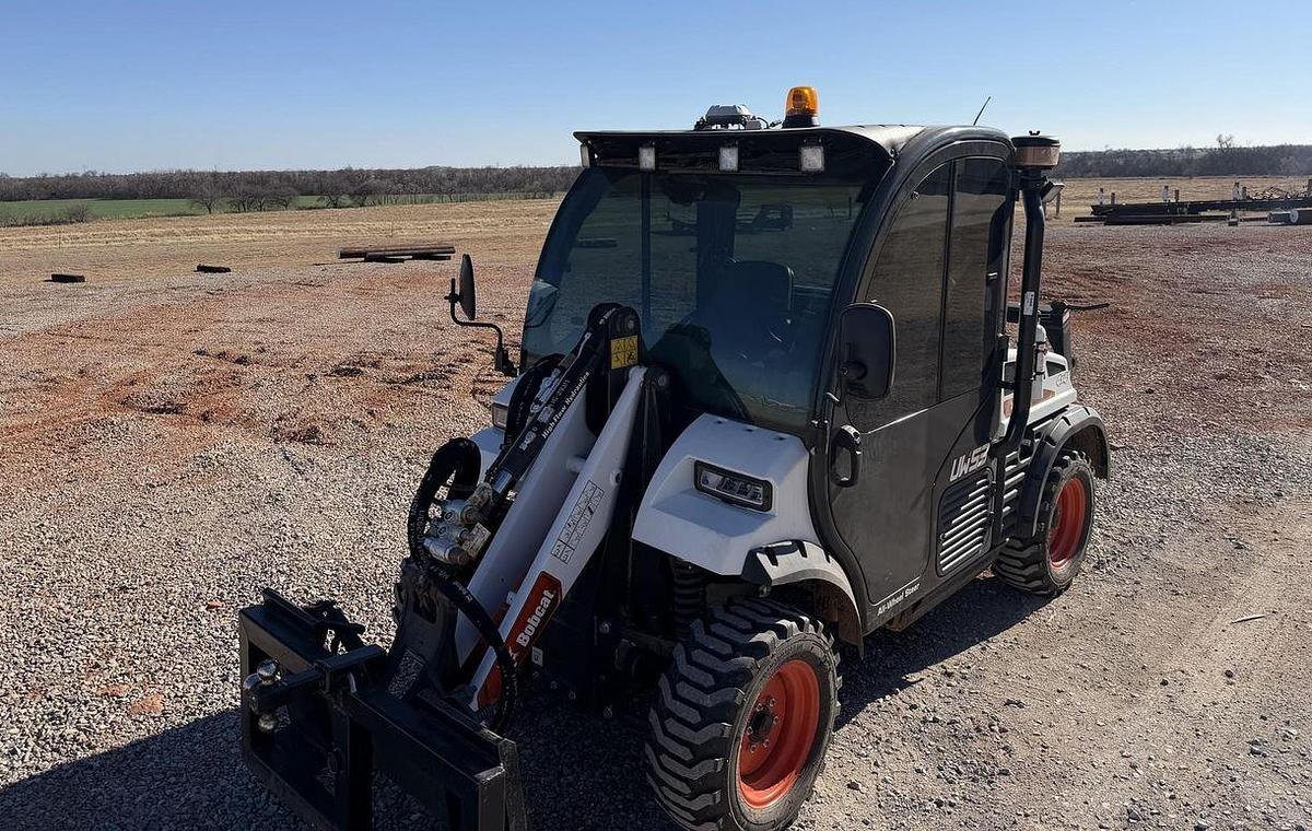 Used 2024 BOBCAT TOOLCAT UW53