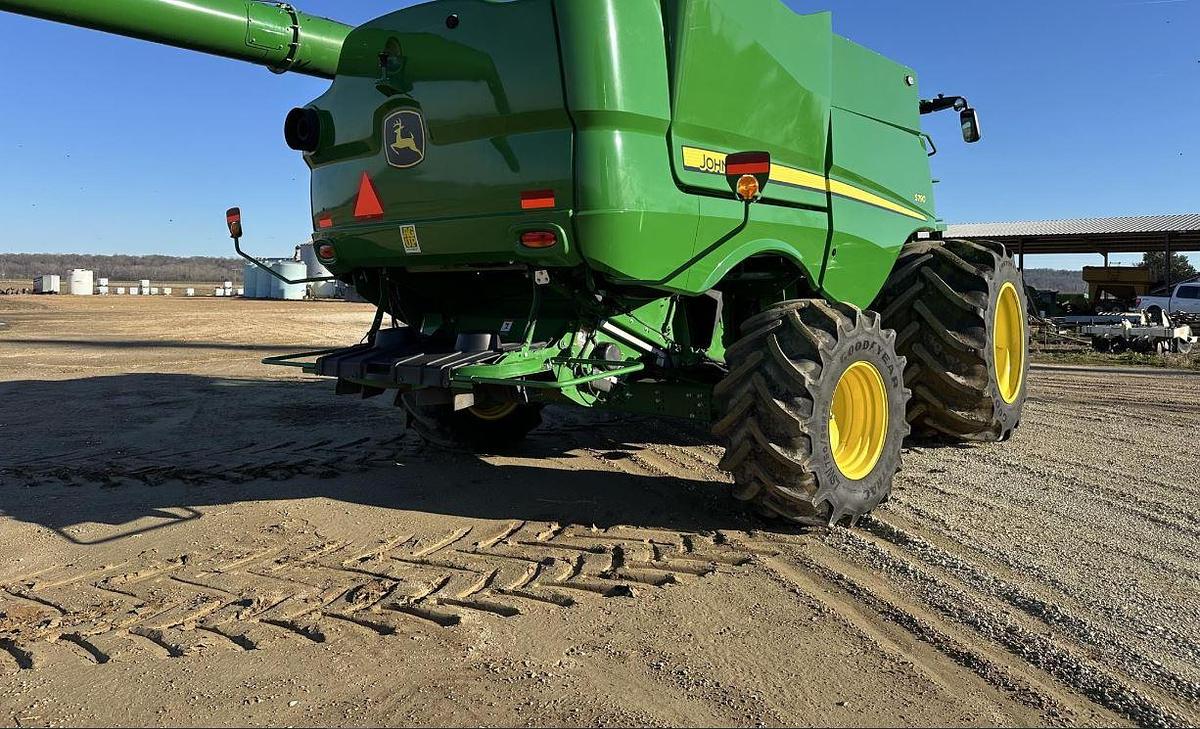 Used 2023 John Deere S790