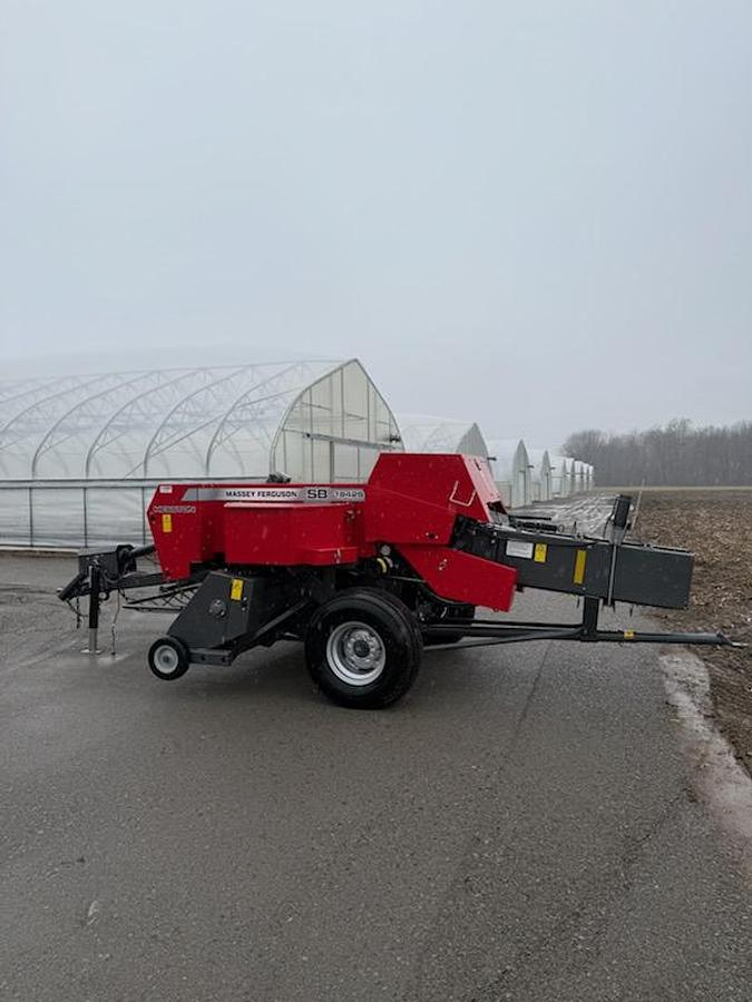 Used 2024 MASSEY FERGUSON 1842S Baler