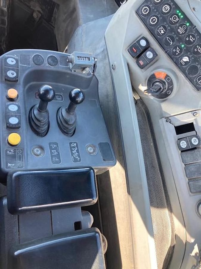 Used 2016 CATERPILLAR 988K