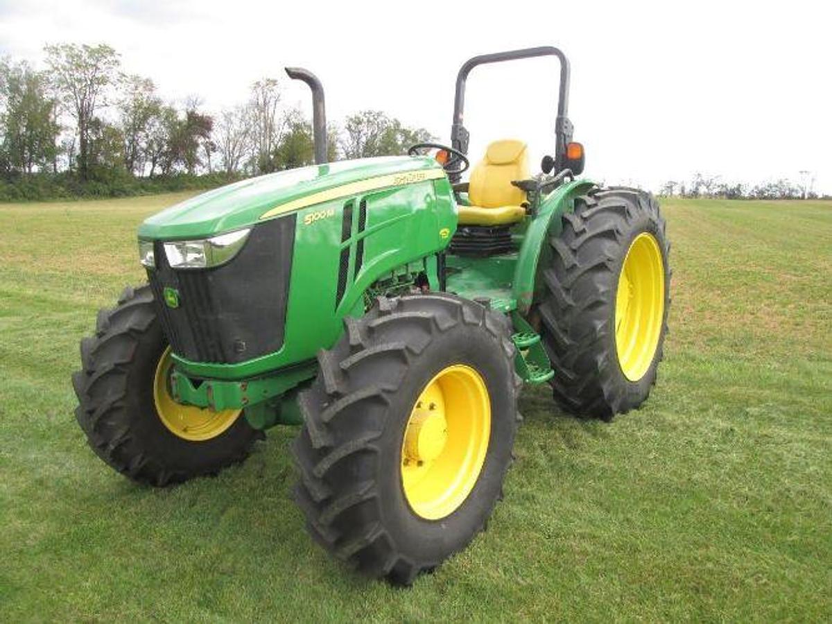 Used 2013 JOHN DEERE 5100M
